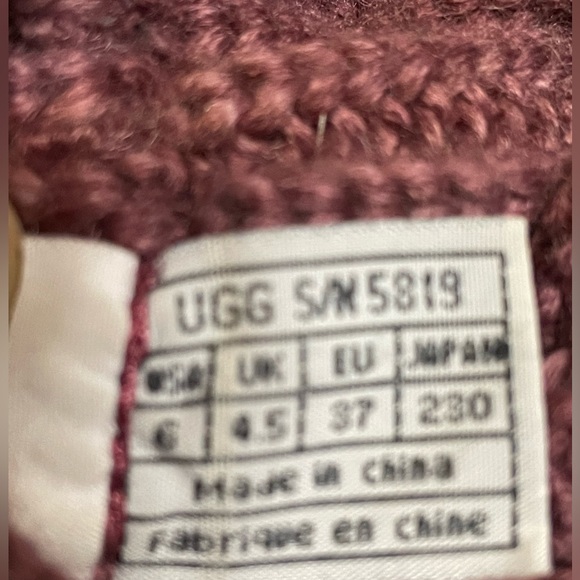 UGG boots - Picture 10 of 10